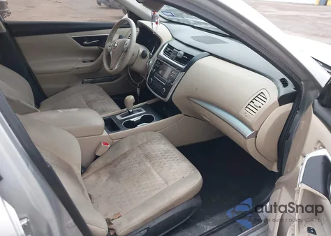 2016 Nissan Altima 2.5/2.5 S/2.5 Sl/2.5 Sr/2.5 Sv z USA, uszkodzony, nr VIN 1N4AL3AP8GC211664